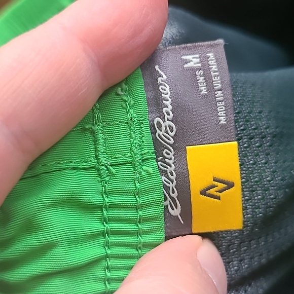 Eddie Bauer Travex Swim Shorts Nylon Mesh Lined Drawstring Elastic Pocket Med - Picture 3 of 4